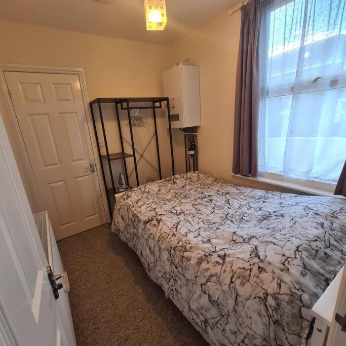 Groundfloor One Bedroom Apartment Ryde  Esterno foto